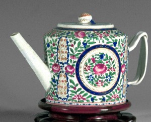 Teapot, Chinese export porcelain