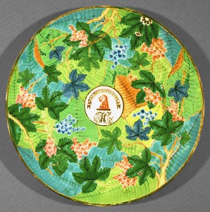 Plate with Hill family crest and motto, Chinese export porcelain