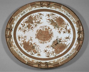 Brown Fitzhugh large dish, Chinese export porcelain